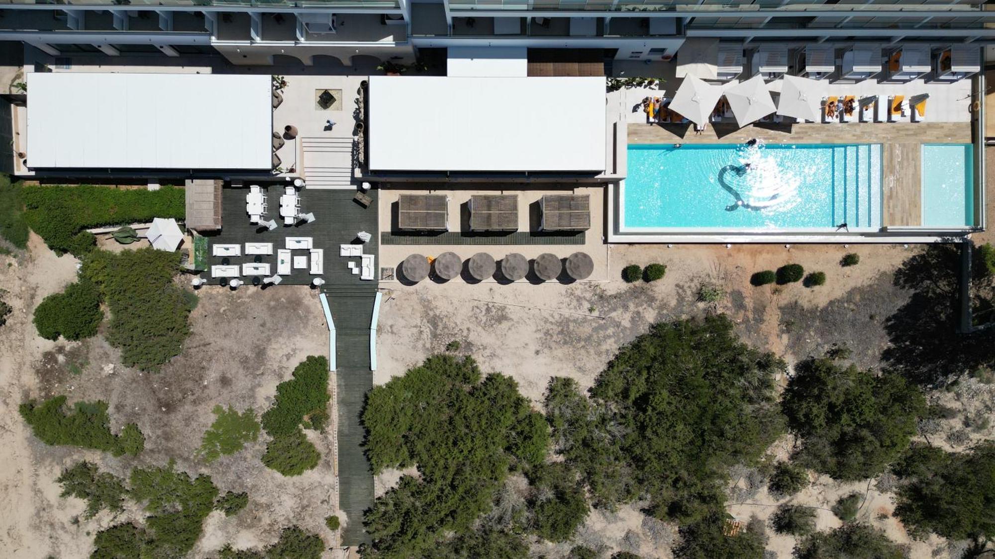 Hotel Cala Saona & Spa Экстерьер фото